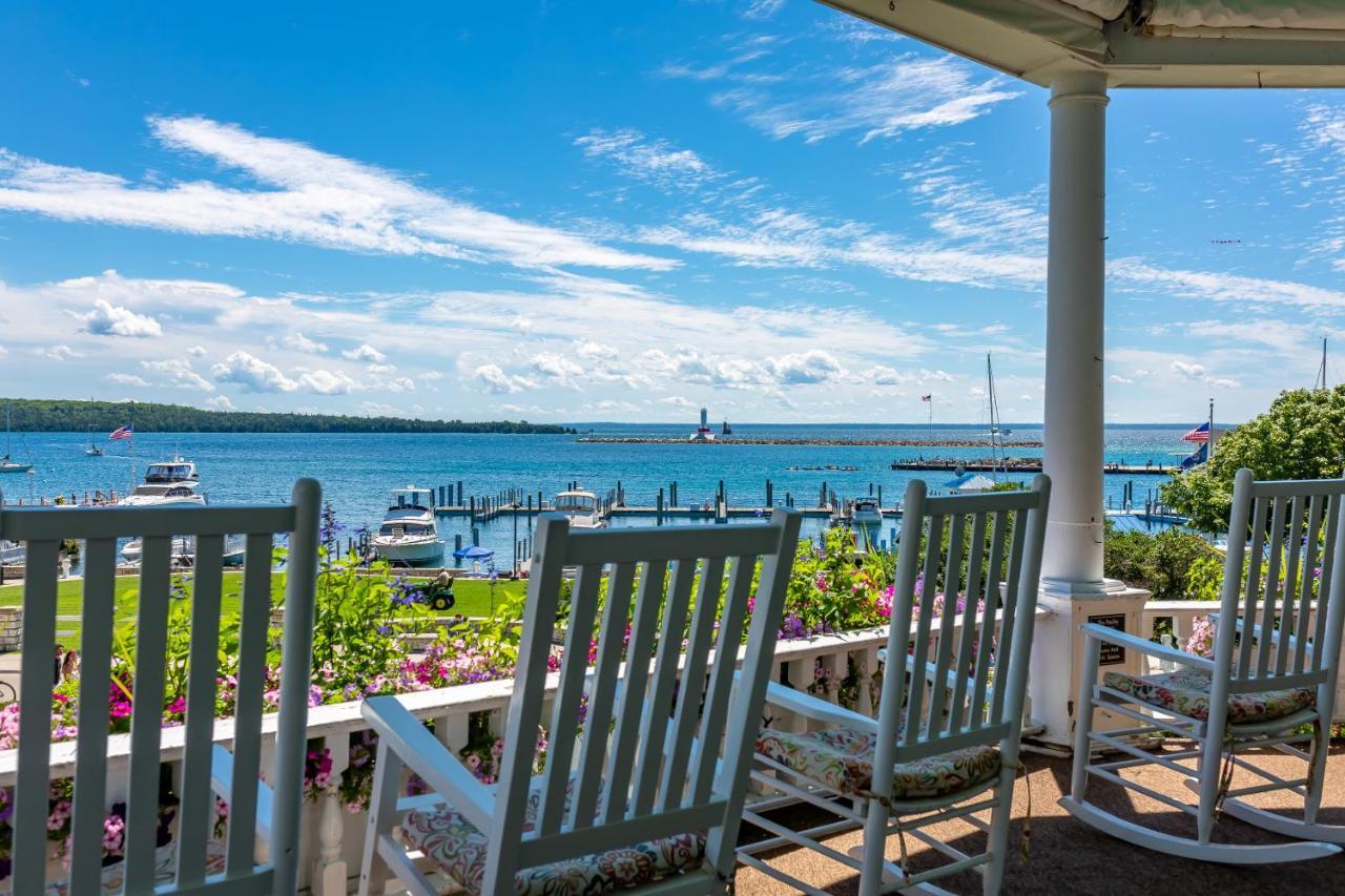 Island House Hotel Макино Экстерьер фото
